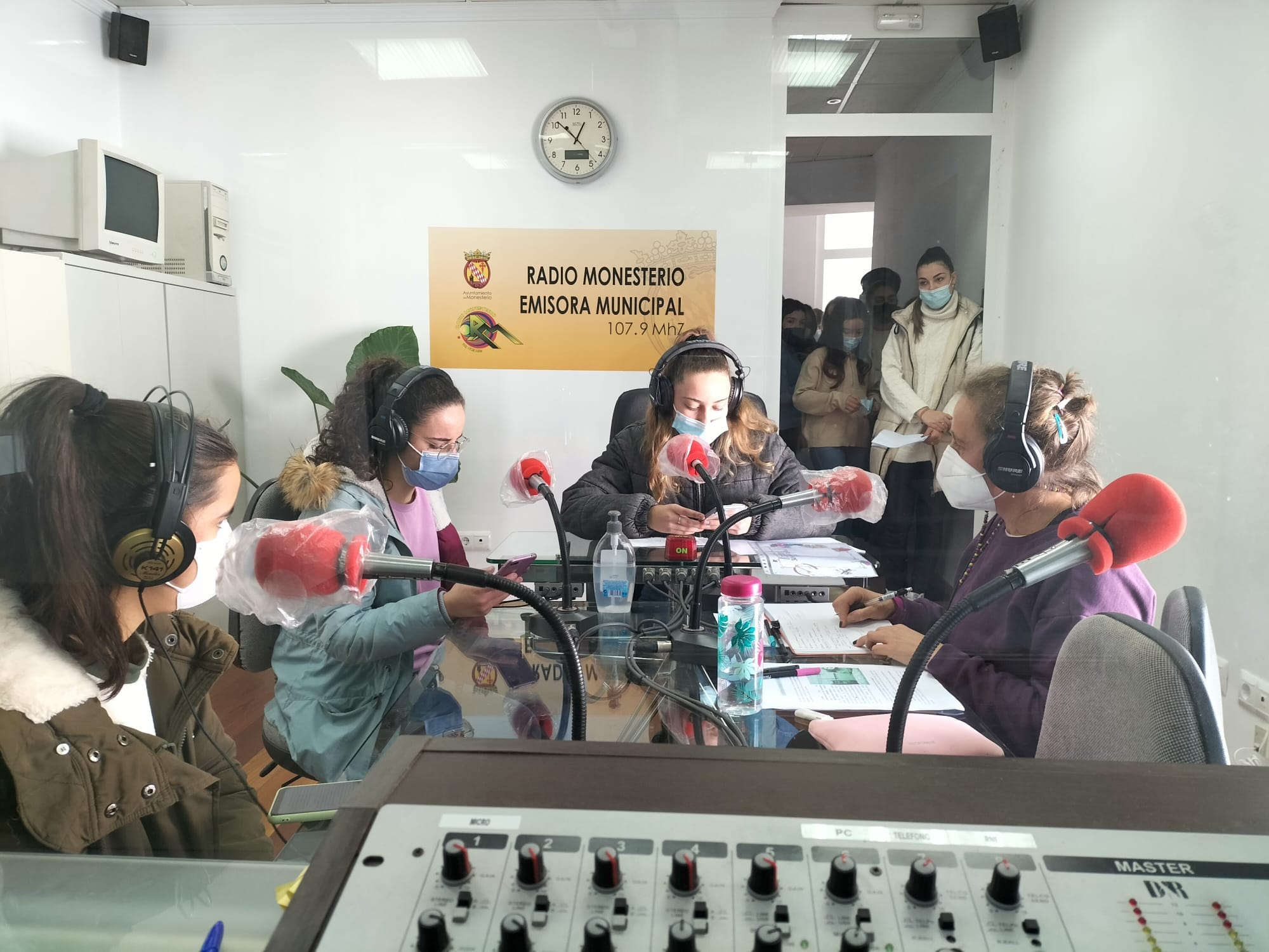 RADIO1
